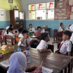 Dua Strategi Utama dalam Menginternalisasi Nilai dalam Pembelajaran