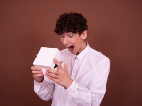 Hadiah untuk Cowok_ Panduan Lengkap Memilih Kado yang Tepat, Berkesan, dan Tidak Biasa