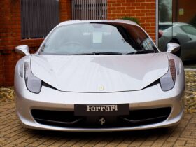 Makna Mendalam di Balik Lagu White Ferrari oleh Frank Ocean