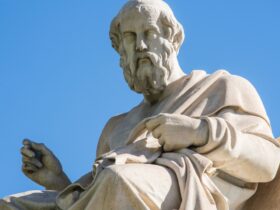 Pemikiran Aristoteles dan Pengaruhnya terhadap Filsafat Barat