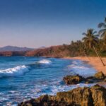 Pantai Air Manis Sumatera Barat Keindahan, Legenda dan Spot Wisata