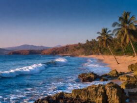 Pantai Air Manis Sumatera Barat Keindahan, Legenda dan Spot Wisata