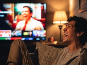 Rekomendasi Film Komedi Netflix Terbaik 2026 Pilihan yang Bikin Ngakak Sampai Ketawa Ngakak
